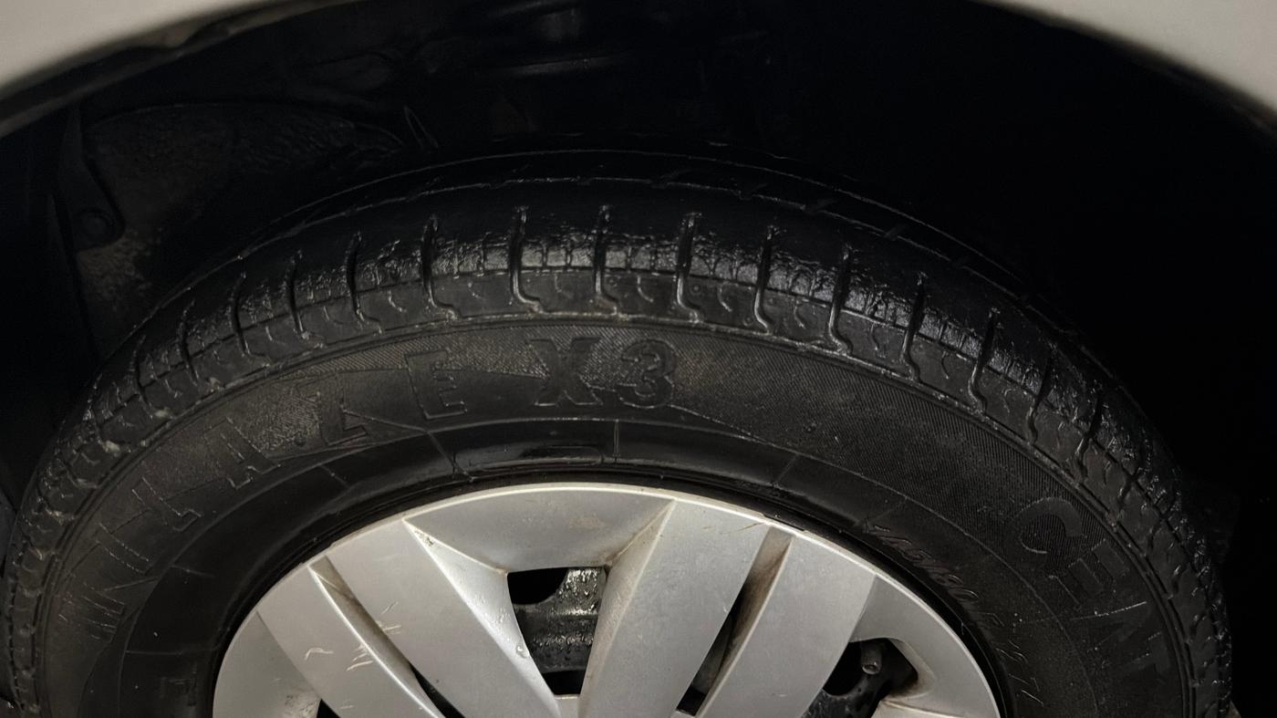 2021 Maruti Alto LXI, Petrol, Manual, 48,859 km, Left Front Tyre Tread