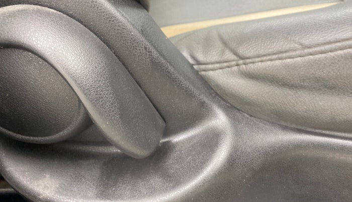 2015 Nissan Micra Active XV, Petrol, Manual, 91,990 km, Driver Side Adjustment Panel