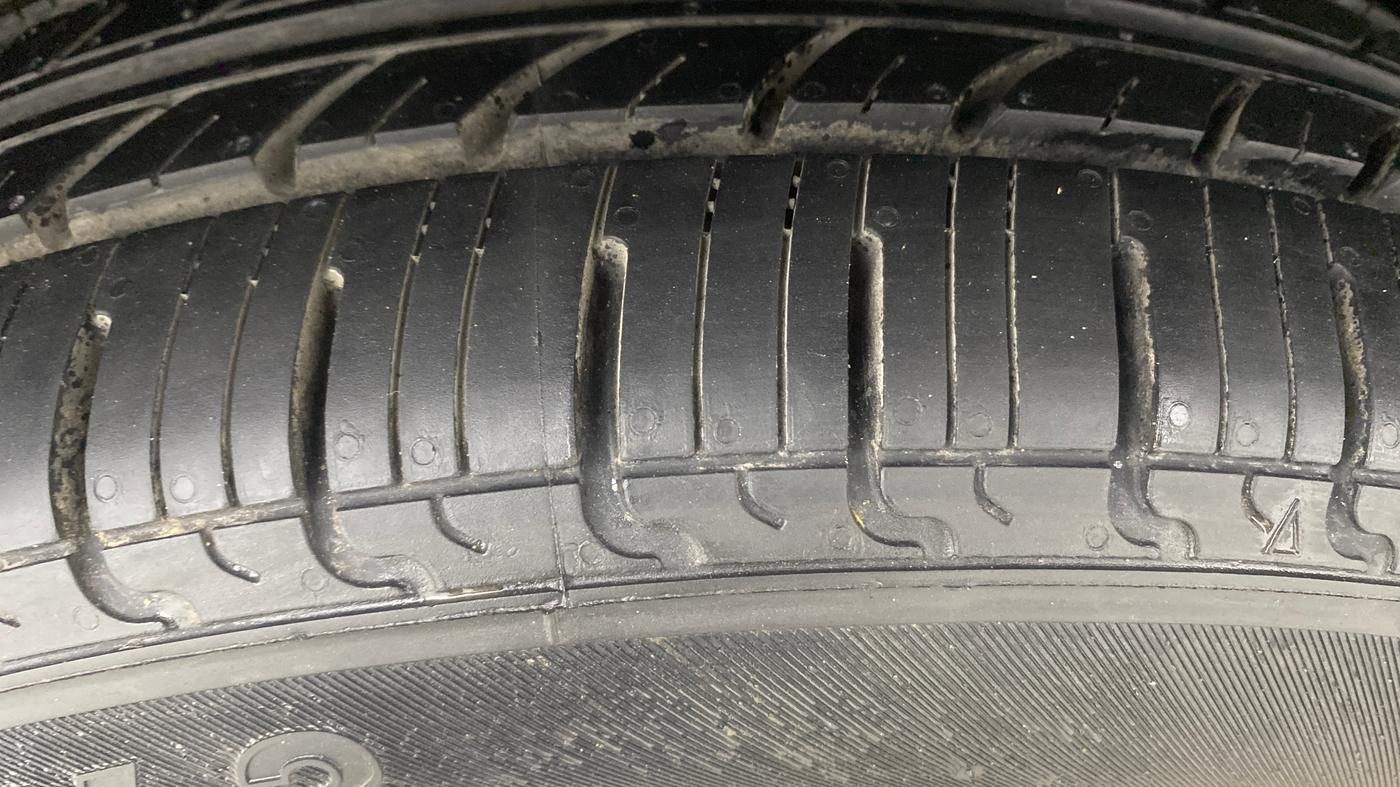 2015 Nissan Micra Active XV, Petrol, Manual, 91,978 km, Right Front Tyre Tread