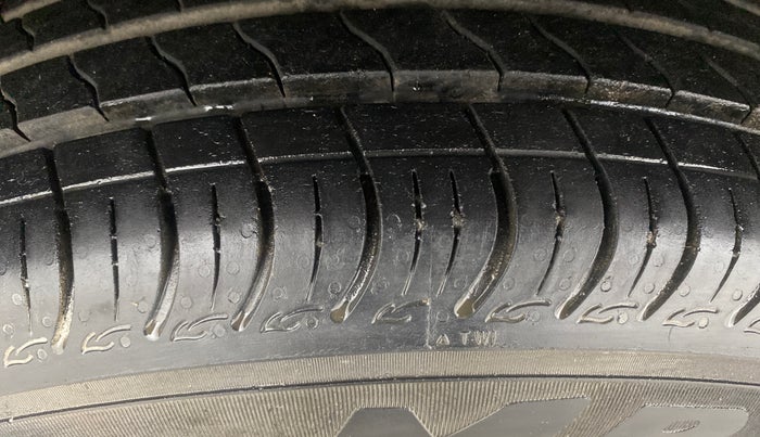 2015 Nissan Micra Active XV, Petrol, Manual, 91,990 km, Left Front Tyre Tread