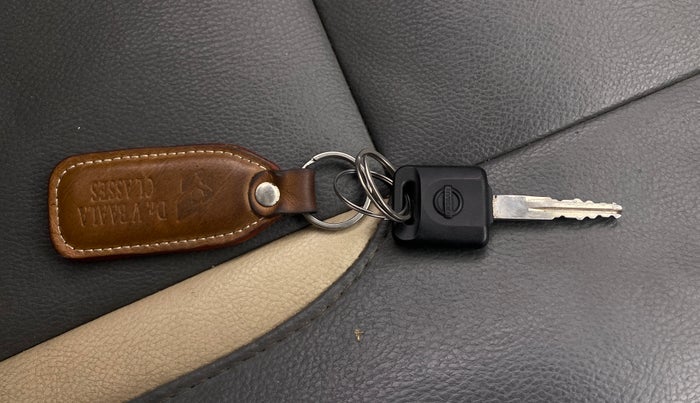 2015 Nissan Micra Active XV, Petrol, Manual, 91,990 km, Key Close Up