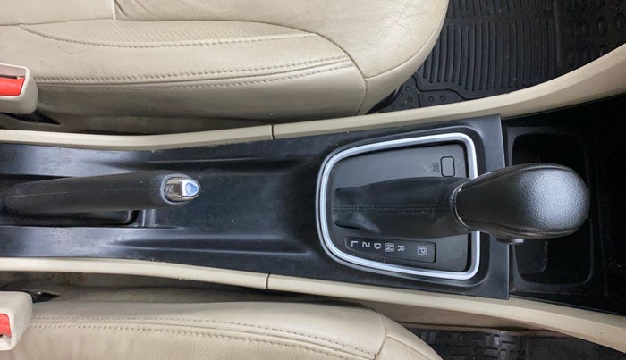2020 Maruti Ciaz ALPHA  AT 1.5 SHVS PETROL, Petrol, Automatic, 54,793 km, Gear Lever