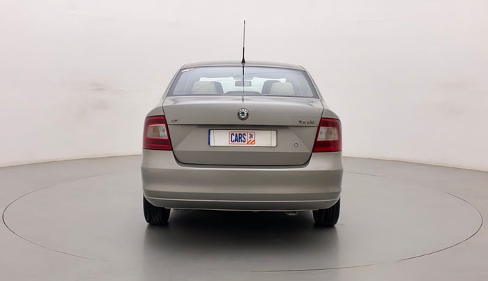 2012 Skoda Rapid AMBITION 1.6 MPI MT PLUS, Petrol, Manual, 56,370 km, Back/Rear