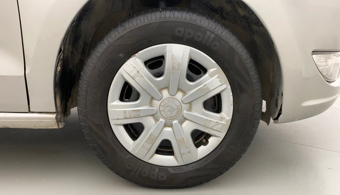 2012 Skoda Rapid AMBITION 1.6 MPI MT PLUS, Petrol, Manual, 56,370 km, Right Front Wheel