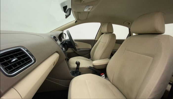 2012 Skoda Rapid AMBITION 1.6 MPI MT PLUS, Petrol, Manual, 56,370 km, Right Side Front Door Cabin