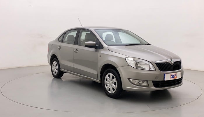 2012 Skoda Rapid AMBITION 1.6 MPI MT PLUS, Petrol, Manual, 56,370 km, Right Front Diagonal