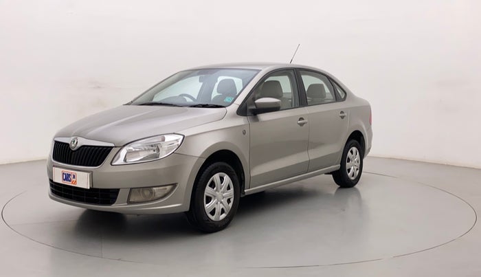 2012 Skoda Rapid AMBITION 1.6 MPI MT PLUS, Petrol, Manual, 56,370 km, Left Front Diagonal