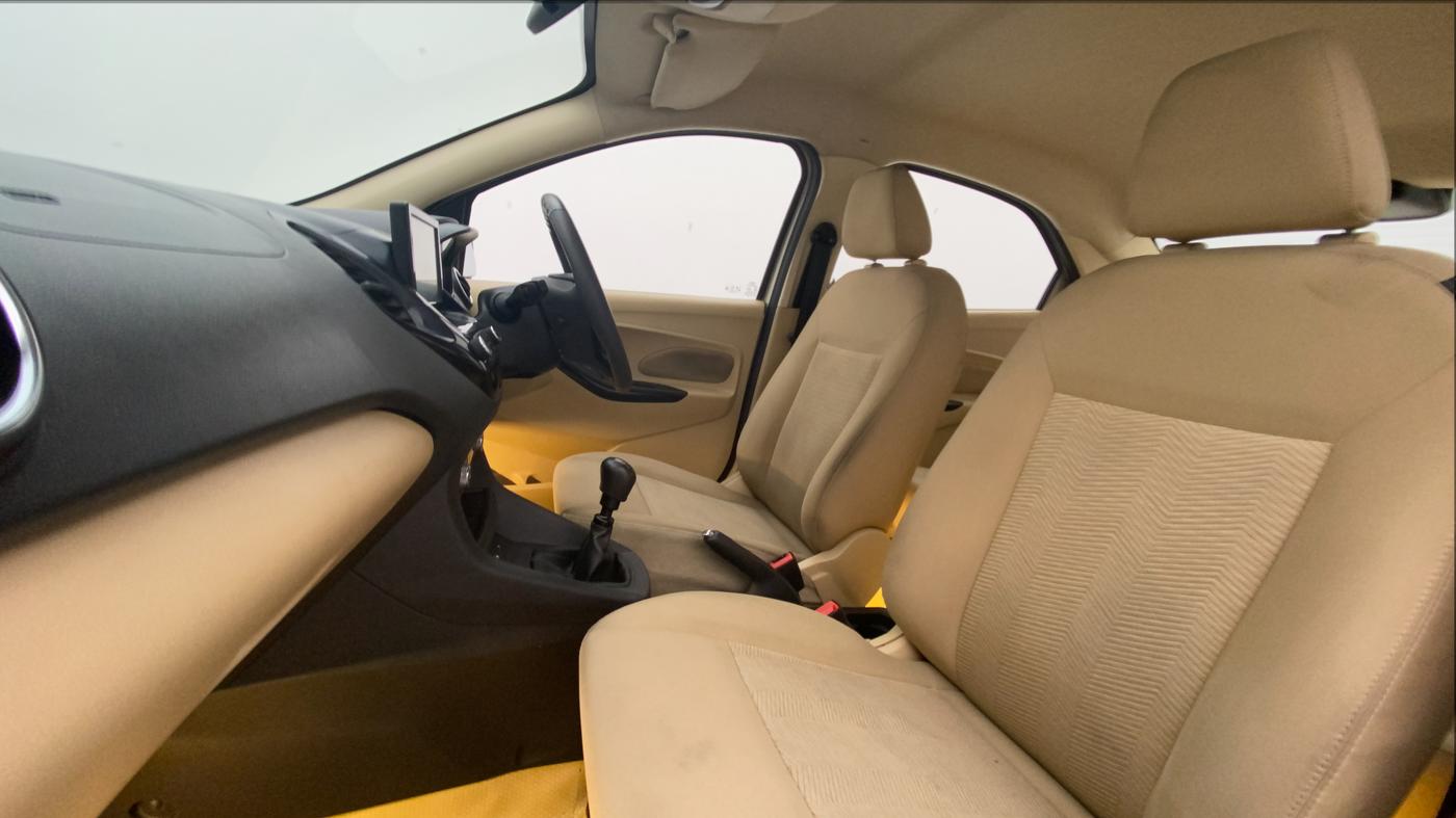 2021 Ford Figo Aspire TITANIUM1.5 DIESEL, Diesel, Manual, 60,663 km, Right Side Front Door Cabin