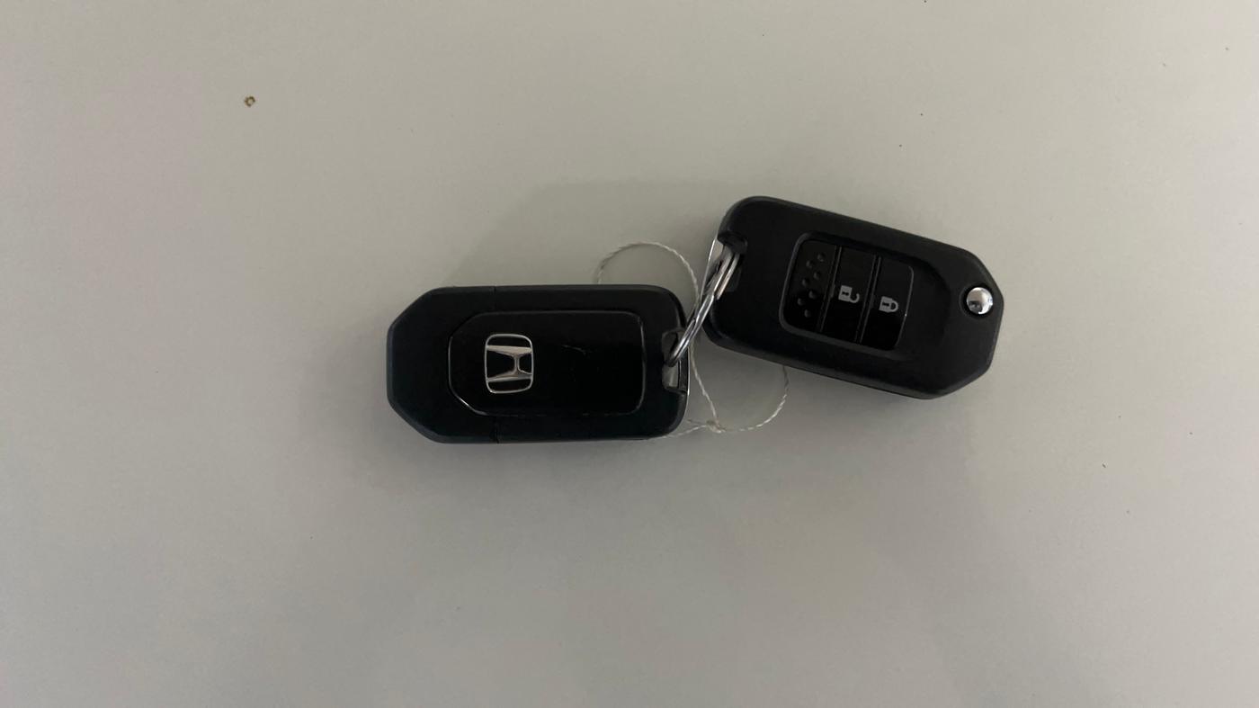 2021 Honda WR-V 1.5L I-DTEC SV MT, Diesel, Manual, 68,267 km, Key Close Up