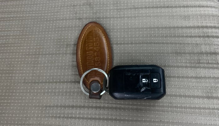 2025 Toyota Glanza V AMT, Petrol, Automatic, 8,878 km, Key Close Up