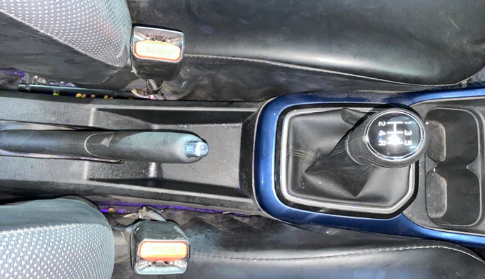 2025 Maruti IGNIS ZETA 1.2, Petrol, Manual, 22,184 km, Gear Lever