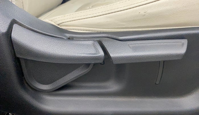 2022 KIA SELTOS HTX PETROL 1.5, Petrol, Manual, 26,183 km, Driver Side Adjustment Panel