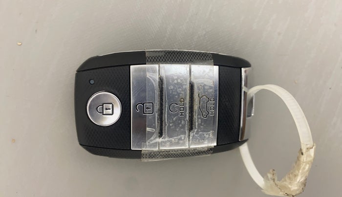 2022 KIA SELTOS HTX PETROL 1.5, Petrol, Manual, 26,183 km, Key Close Up