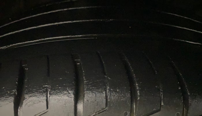 2022 KIA SELTOS HTX PETROL 1.5, Petrol, Manual, 26,183 km, Right Front Tyre Tread