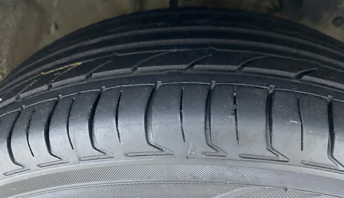 2017 Nissan Micra Active XV S, Petrol, Manual, 49,366 km, Right Front Tyre Tread