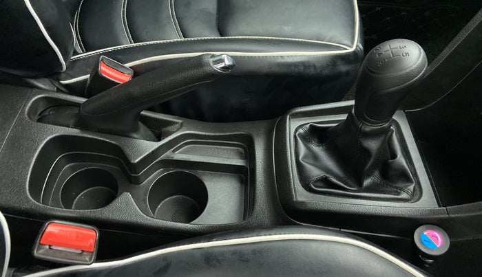 2022 Maruti Vitara Brezza LXI, Petrol, Manual, 8,195 km, Gear Lever