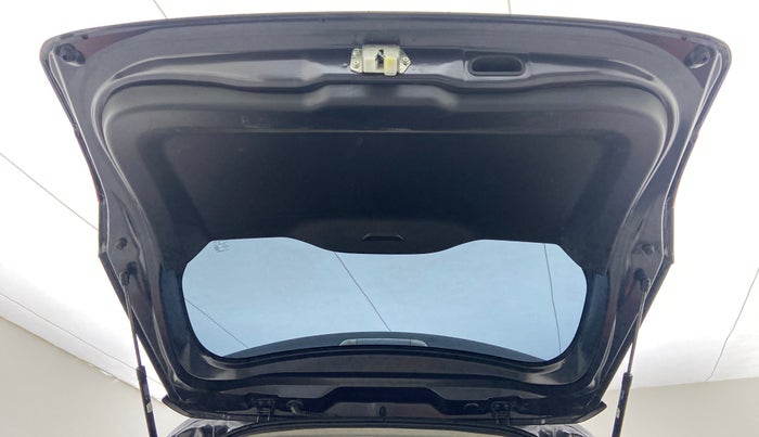 2022 Maruti Vitara Brezza LXI, Petrol, Manual, 8,195 km, Boot Door Open