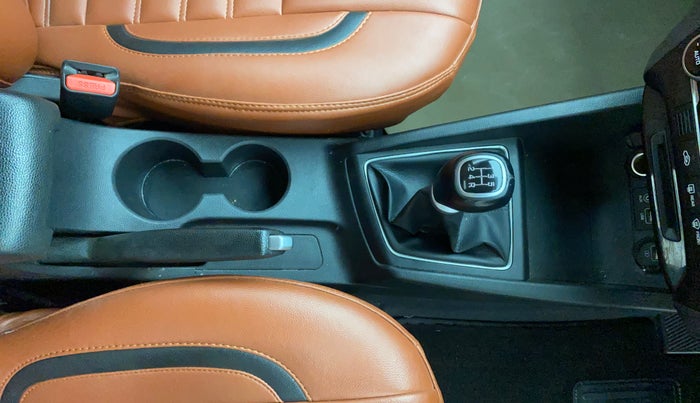 2018 Hyundai Elite i20 ASTA 1.2 (O), Petrol, Manual, 72,592 km, Gear Lever