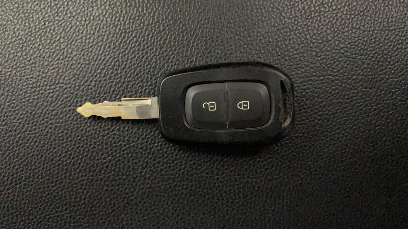 2020 Renault Kwid RXT 1.0 (O), Petrol, Manual, 12,097 km, Key Close Up