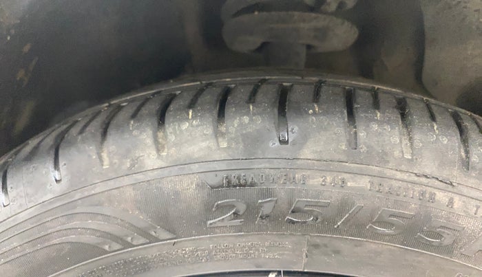 2021 MG HECTOR PLUS SELECT 2.0 DIESEL TURBO MT 7-STR, Diesel, Manual, 41,746 km, Left Front Tyre Tread