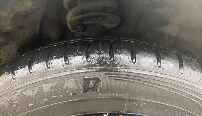 2021 MG HECTOR PLUS SELECT 2.0 DIESEL TURBO MT 7-STR, Diesel, Manual, 41,746 km, Right Front Tyre Tread