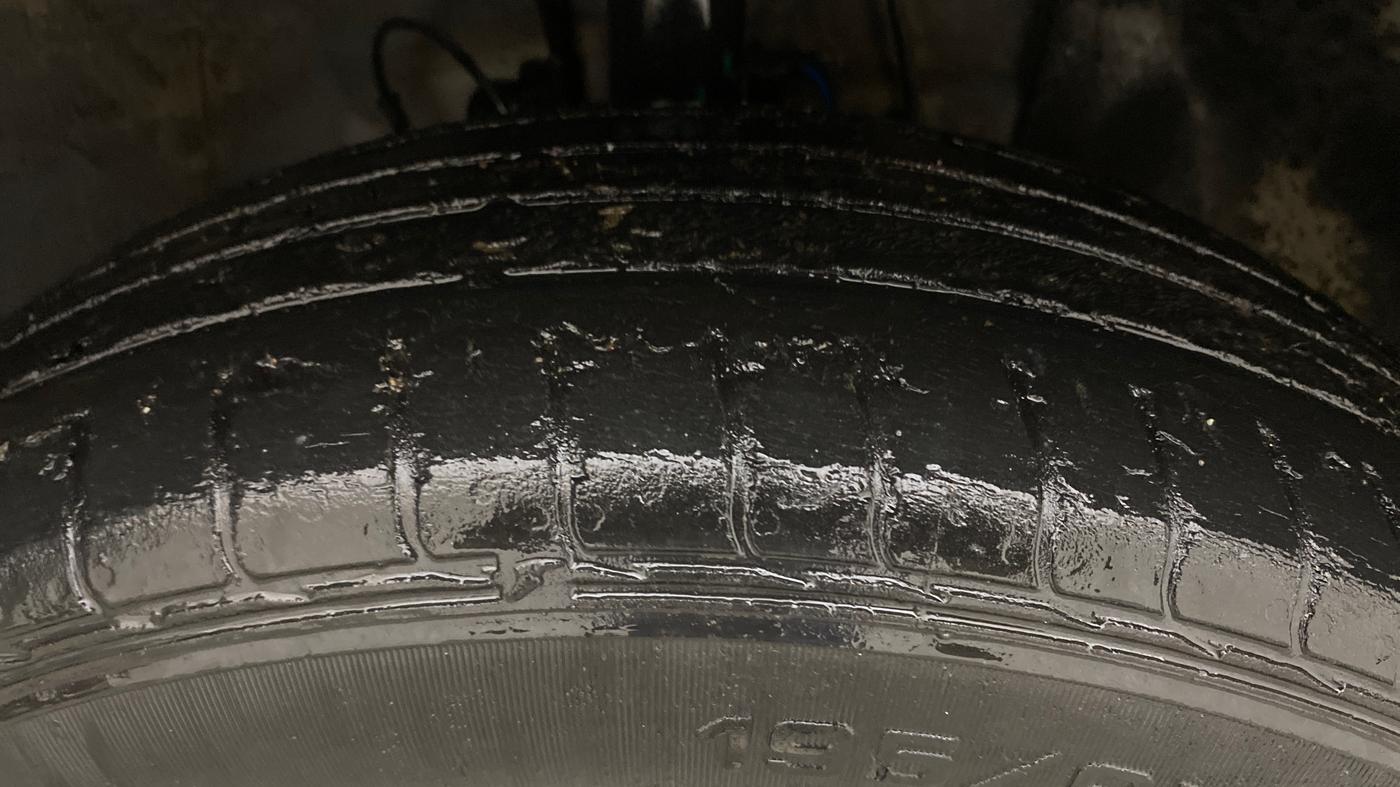 2021 Hyundai VENUE S 1.2, Petrol, Manual, 25,534 km, Right Front Tyre Tread