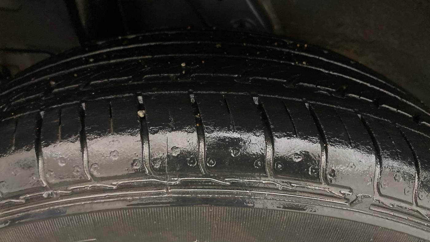 2021 Hyundai VENUE S 1.2, Petrol, Manual, 25,534 km, Right Rear Tyre Tread