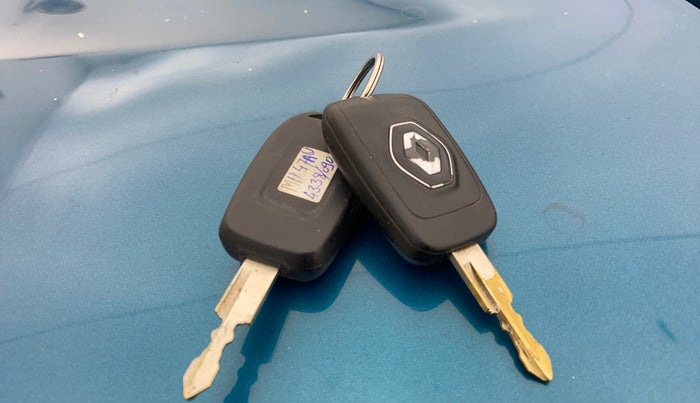 2020 Renault Kwid RXT 1.0 AMT (O), Petrol, Automatic, 69,564 km, Key Close Up