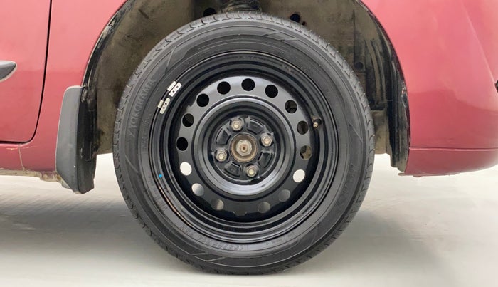2012 Maruti Wagon R 1.0 VXI, Petrol, Manual, 86,140 km, Right Front Wheel