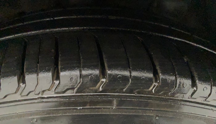 2014 Nissan Micra XV CVT, Petrol, Automatic, 31,091 km, Right Front Tyre Tread