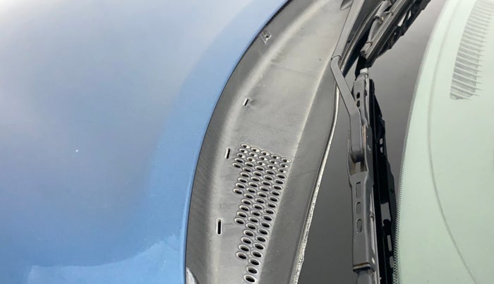 2014 Nissan Micra XV CVT, Petrol, Automatic, 31,091 km, Bonnet (hood) - Cowl vent panel has minor damage