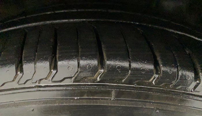 2014 Nissan Micra XV CVT, Petrol, Automatic, 31,091 km, Left Rear Tyre Tread