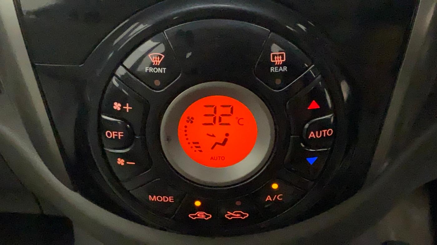 2014 Nissan Micra XV CVT, Petrol, Automatic, 31,091 km, Automatic Climate Control
