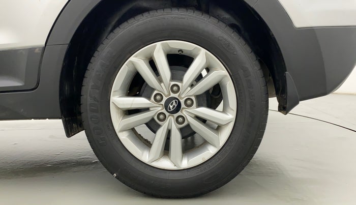 2015 Hyundai Creta SX PLUS 1.6 PETROL, Petrol, Manual, 56,906 km, Left Rear Wheel