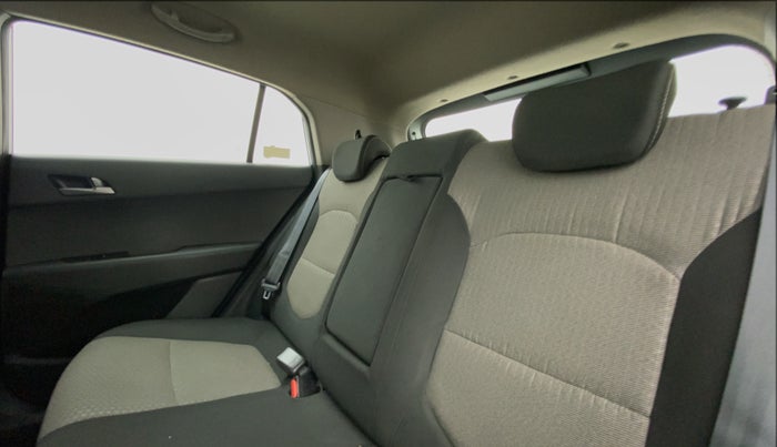 2015 Hyundai Creta SX PLUS 1.6 PETROL, Petrol, Manual, 56,906 km, Right Side Rear Door Cabin