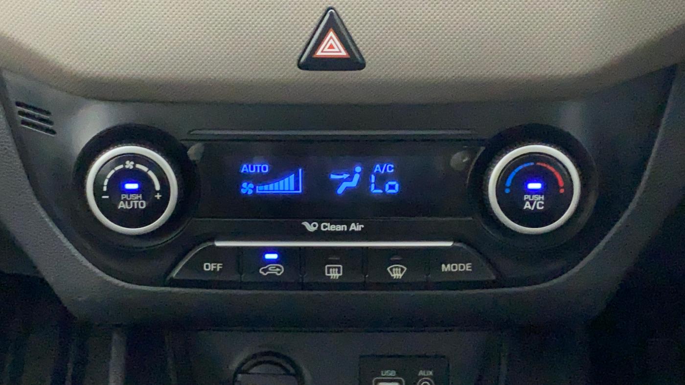 2015 Hyundai Creta SX PLUS 1.6 PETROL, Petrol, Manual, 56,906 km, Automatic Climate Control