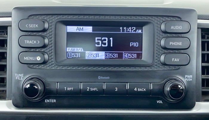 2020 Hyundai VENUE S MT 1.2 KAPPA, CNG, Manual, 70,448 km, Infotainment System