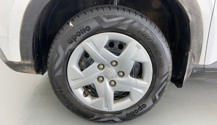 2020 Hyundai VENUE S MT 1.2 KAPPA, CNG, Manual, 70,448 km, Left Front Wheel