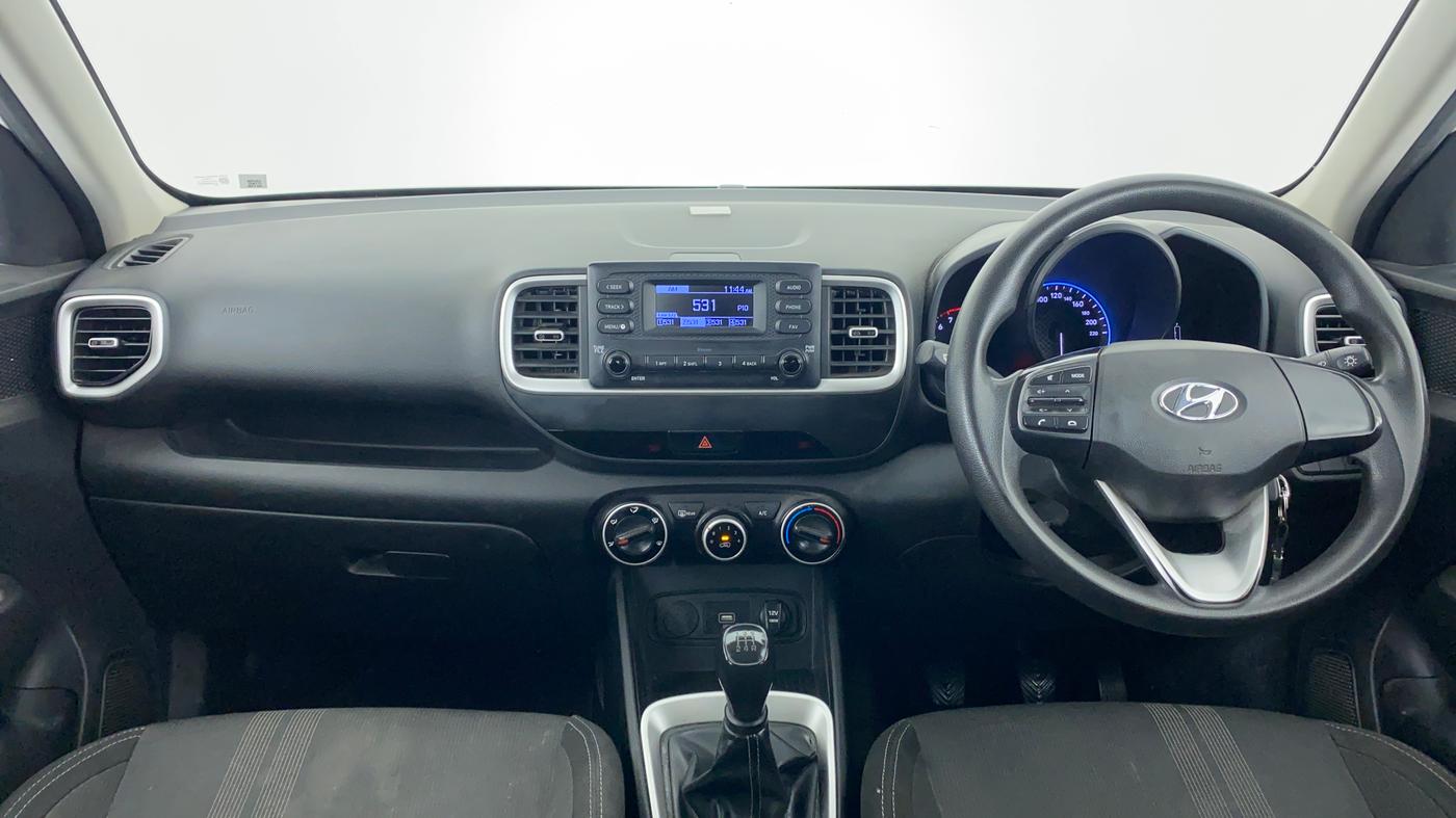 2020 Hyundai VENUE S MT 1.2 KAPPA, CNG, Manual, 70,448 km, Dashboard