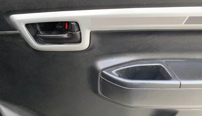 2022 Maruti S PRESSO VXI PLUS AMT, Petrol, Automatic, 45,334 km, Driver Side Door Panels Control