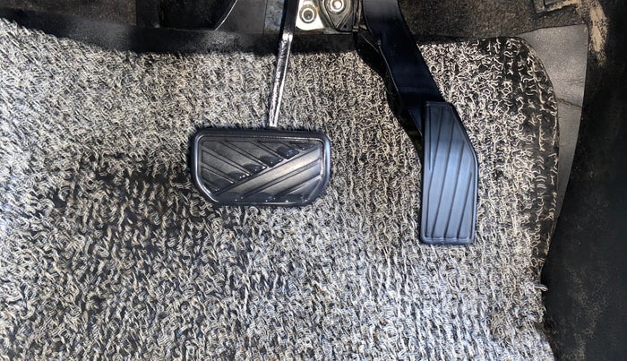 2022 Maruti S PRESSO VXI PLUS AMT, Petrol, Automatic, 45,334 km, Pedals