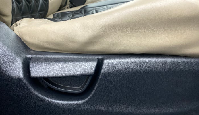 2020 Hyundai NEW SANTRO SPORTZ AMT, Petrol, Automatic, 23,479 km, Driver Side Adjustment Panel