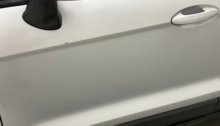 2017 Ford Ecosport TREND+ 1.0L ECOBOOST, Petrol, Manual, 76,676 km, Front passenger door - Minor scratches