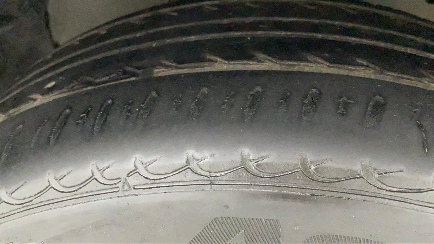 2017 Ford Ecosport TREND+ 1.0L ECOBOOST, Petrol, Manual, 76,676 km, Right Front Tyre Tread