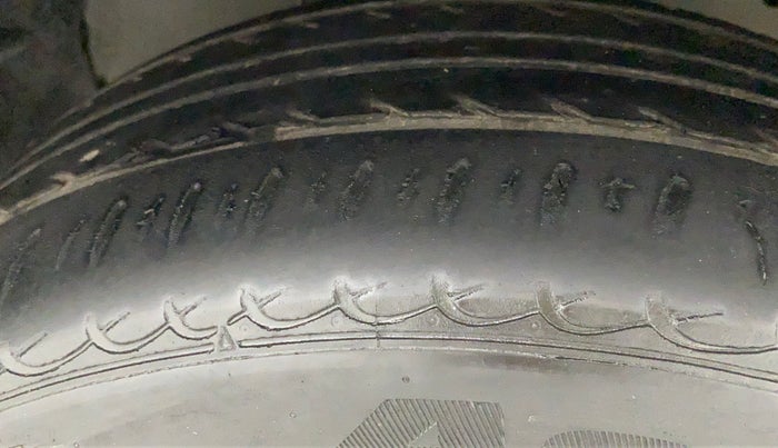 2017 Ford Ecosport TREND+ 1.0L ECOBOOST, Petrol, Manual, 76,676 km, Right Front Tyre Tread