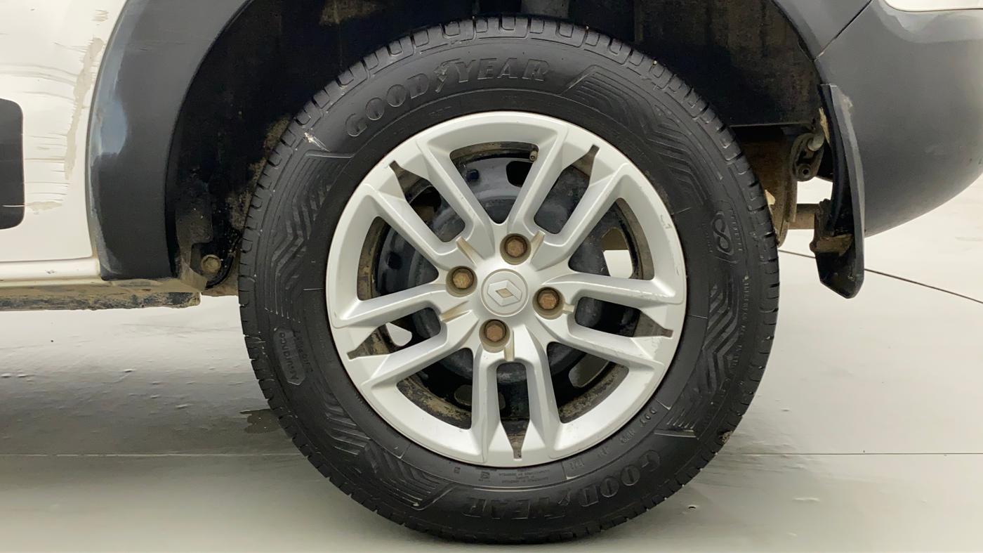 2019 Renault TRIBER RXL MT, Petrol, Manual, 57,406 km, Left Rear Wheel