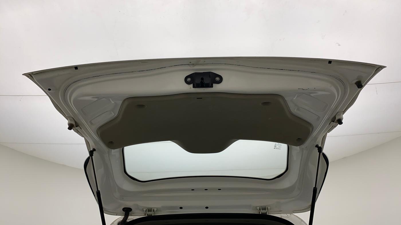 2019 Renault TRIBER RXL MT, Petrol, Manual, 57,406 km, Boot Door Open