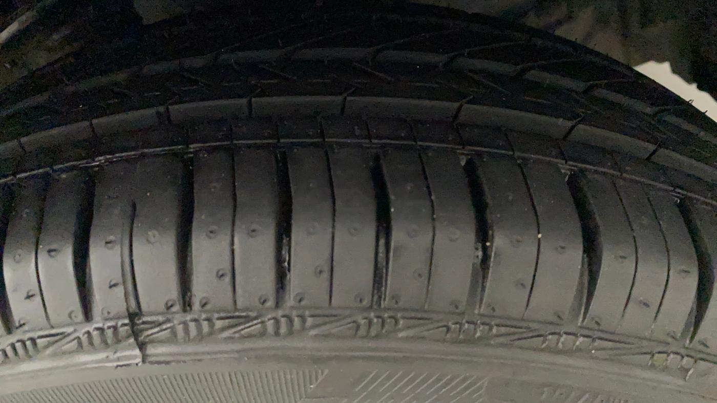 2020 Maruti S PRESSO VXI CNG, CNG, Manual, 37,608 km, Left Rear Tyre Tread