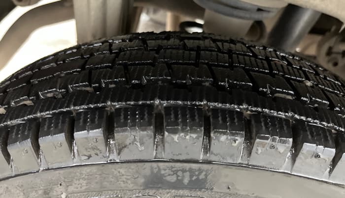 2017 Maruti Alto 800 VXI, Petrol, Manual, 32,343 km, Right Rear Tyre Tread