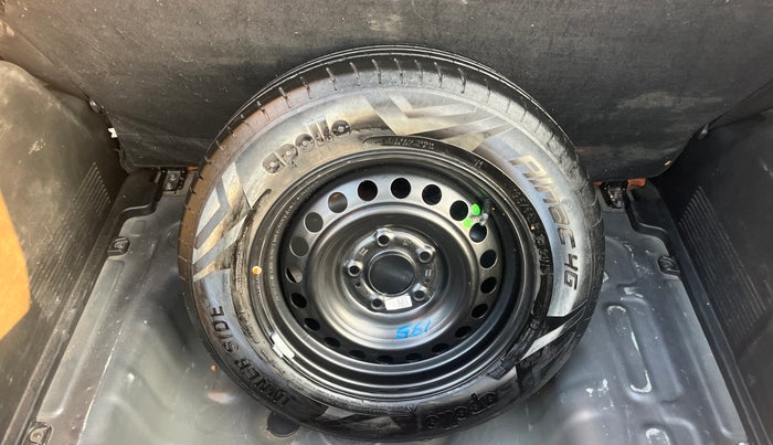 2022 Hyundai VENUE S(O) 1.2, Petrol, Manual, 1,31,745 km, Spare Tyre